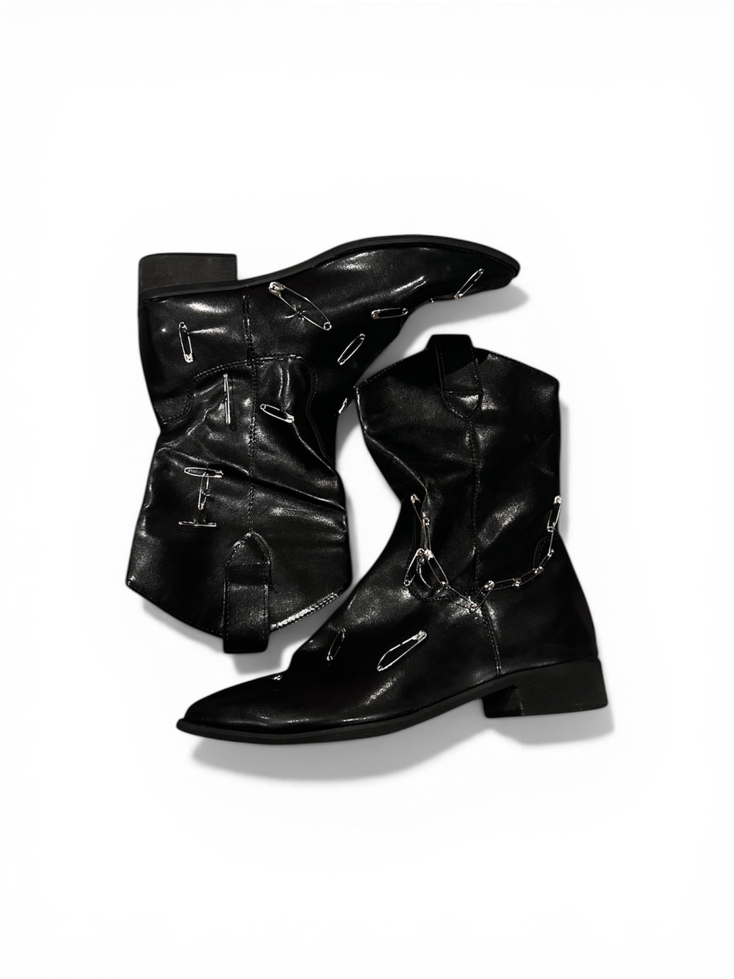Safety pin heels